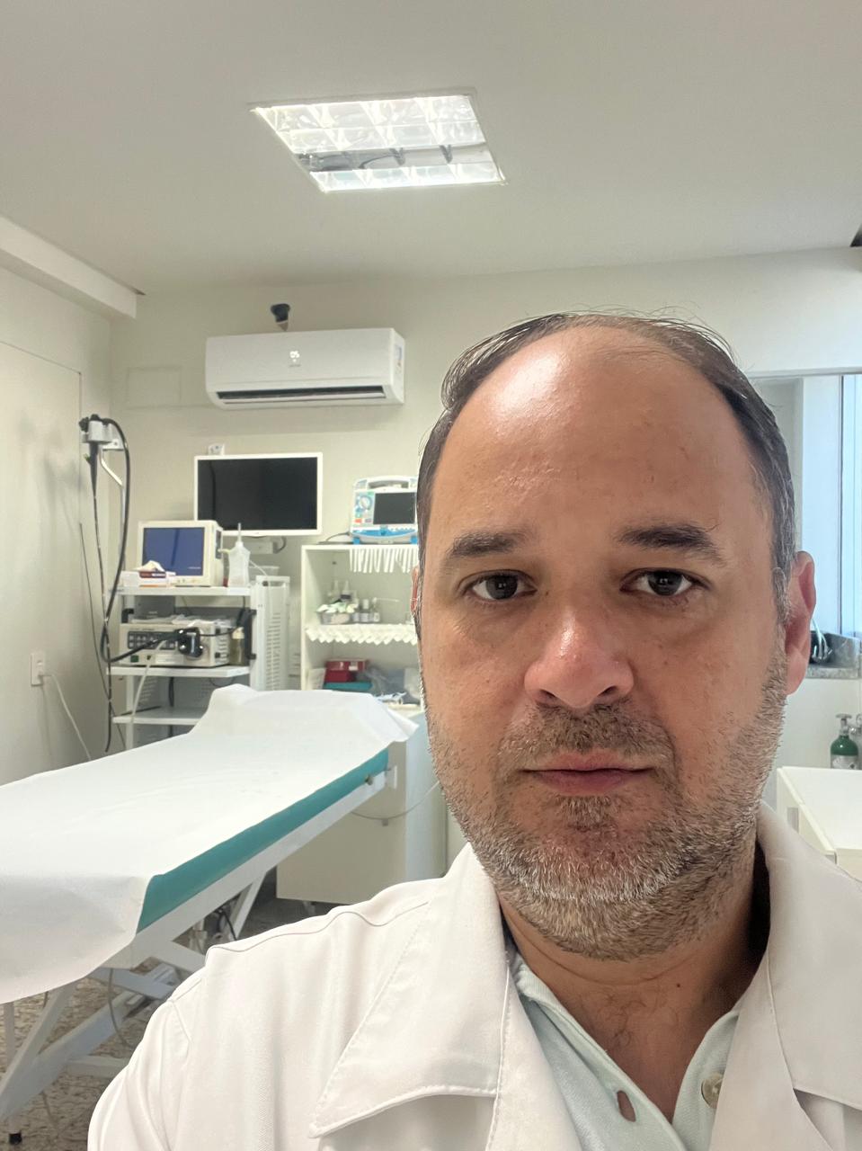 Dr. Carlos Eduardo Olímpio de Carvalho