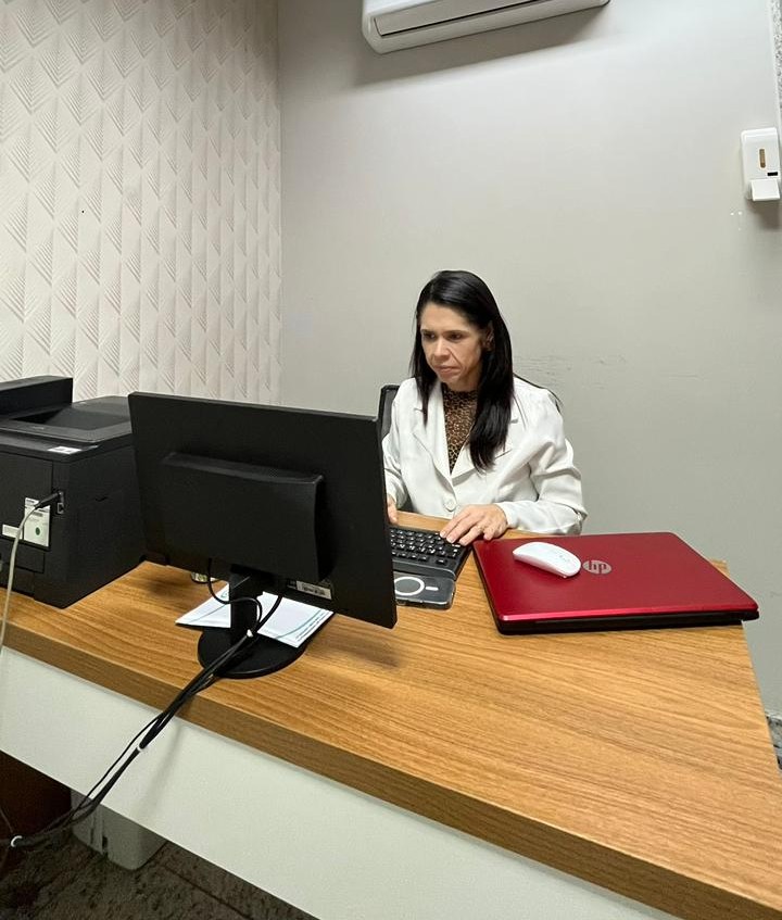 Dra. Priscilla Santos da C. O. de Carvalho