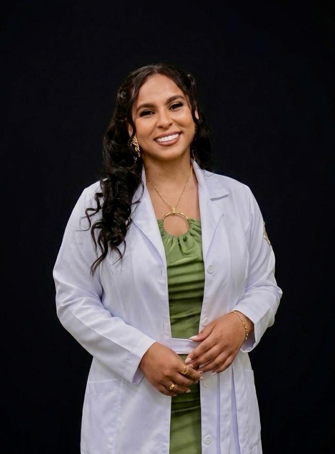 Dra. Lorena de Jesus Manhães